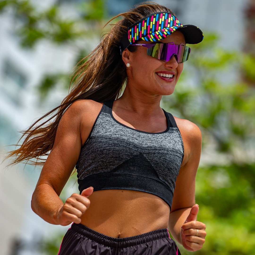 Tendências de Óculos de Sol Esportivos para Este Verão